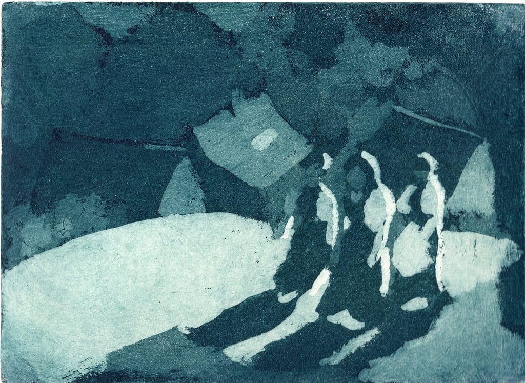 Illustration mit 3 Frauen im Vordergrund die vorbei laufen. Im Hintergrund ein Dorf-Landschaft